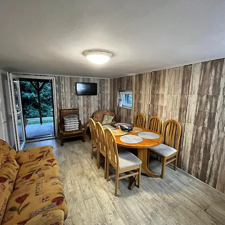 Holiday home Divcibarski Kutak